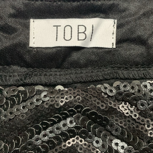 NWT TOBI black sequined mini skirt perfect for New Year’s Eve size small - Picture 8 of 10